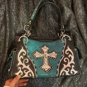 2000s Y2K Blue cross crocodile silver leather bag